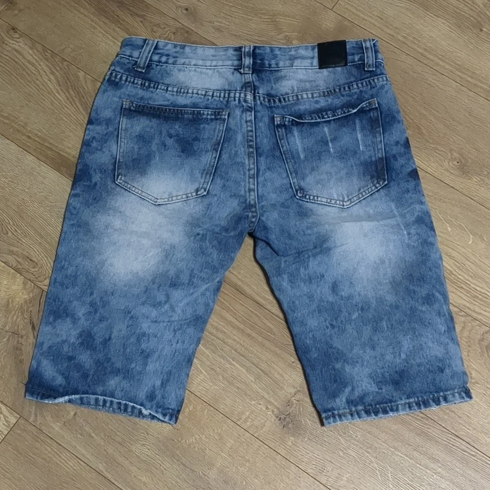 Trillnation denim distressed shorts mens size  30